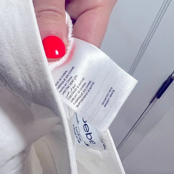 Size 2 Bebe linen blend white pants in excellent conditionโ - Picture 7 of 7